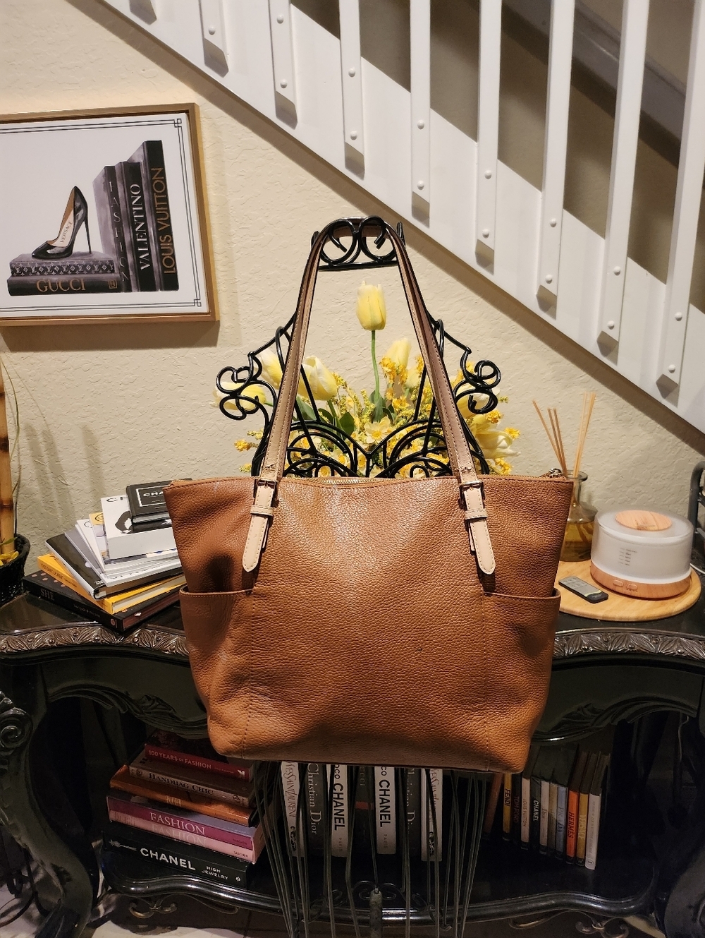 Michael Kors leather shoulder bag